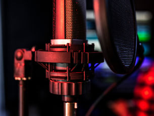 Cómo Crear un Programa de Radio Atractivo: Consejos para Locutores y Productores