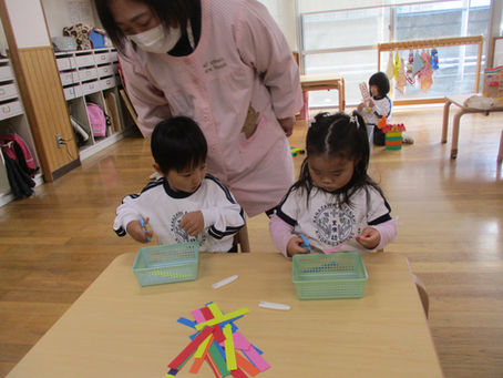 初めてのハサミ つくし組(満3歳児)