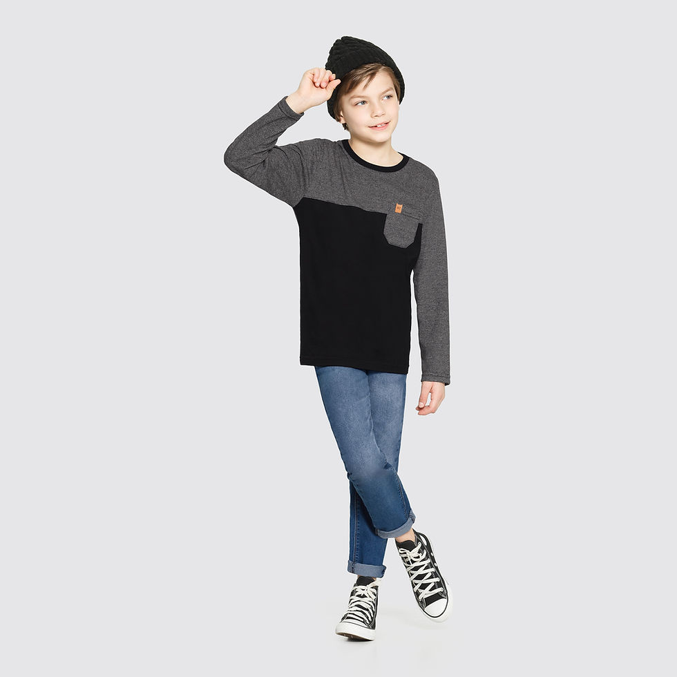 Camiseta manga longa com bolso