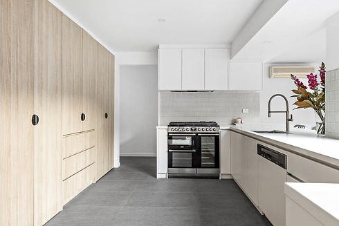 Home renovation Lounge AMG Construction Group_edited.jpg