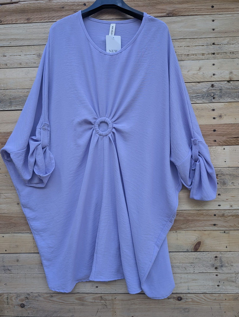 Robe longueur midi (aux genoux) Joli anneau qui donne une forme et un style unique Manches longues qui peuvent se retrousse