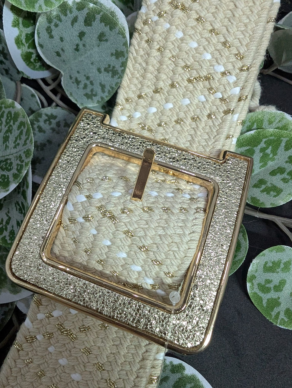 Miniature : crème Ceinture de robe pour femme  Boucle carrée remplie de brillants    La ceinture se pique sur tout le long.  Motif zigzag