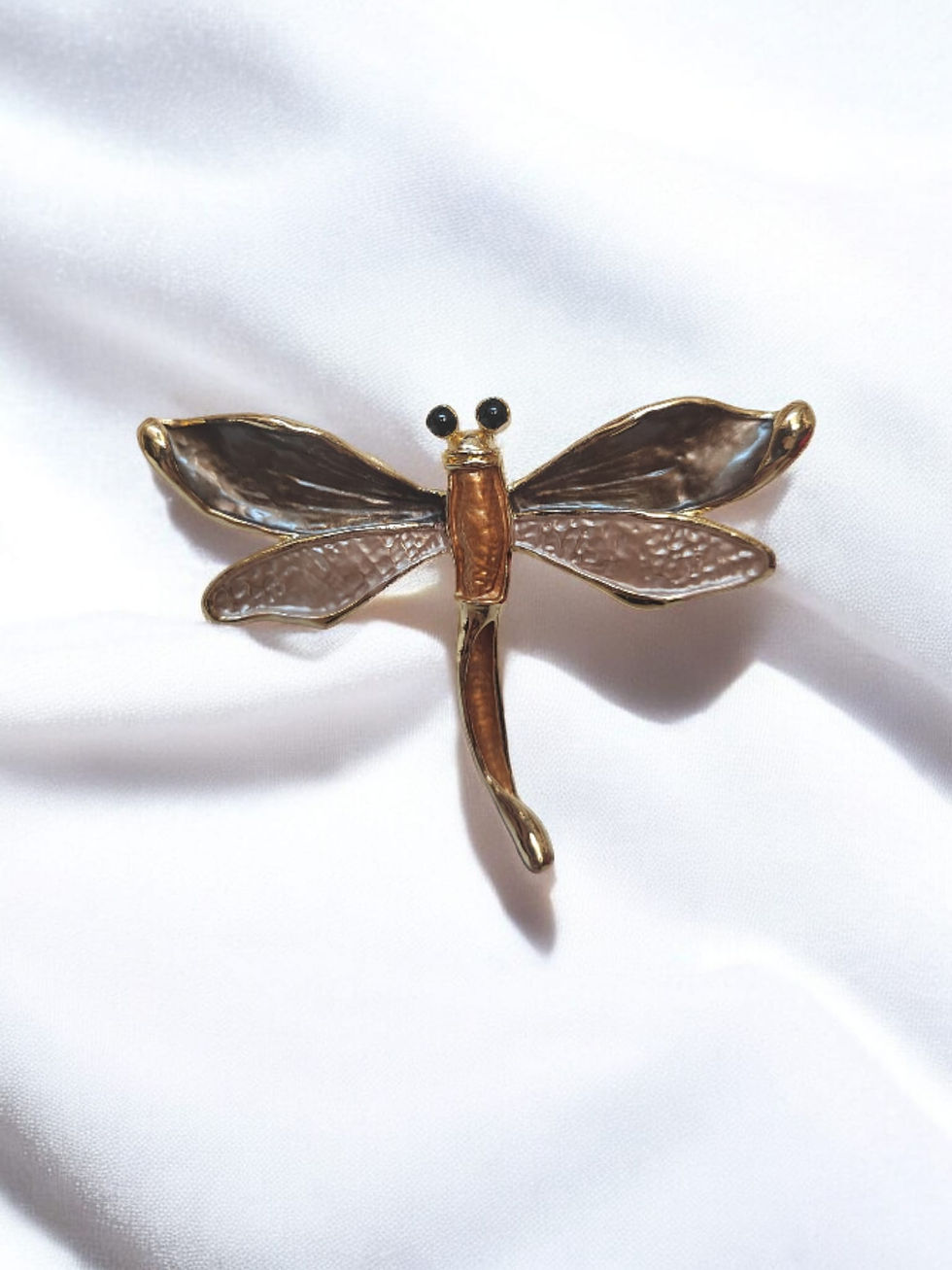 Miniature : Magnifique broche aimantée libellule bicolore marron glacé