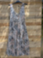 Superbe robe Tropicale matière maillot de bain Une de nos matières coup de coeur Elle ne se froisse pas, sèche très vite et