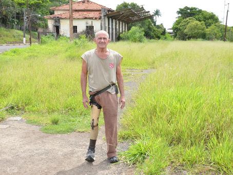 Conheça a história de Aristedes; sobrevivente de um acidente férreo 