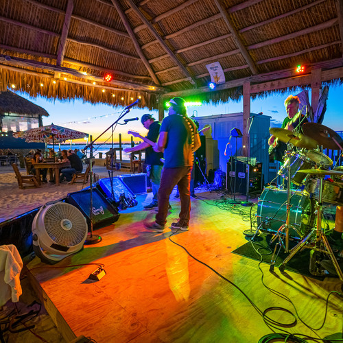 Live Shows On the Edge Bar and Grill United States