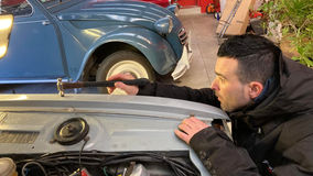 Séance de débosselage