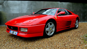 Soins avant vente d'une Ferrari 348