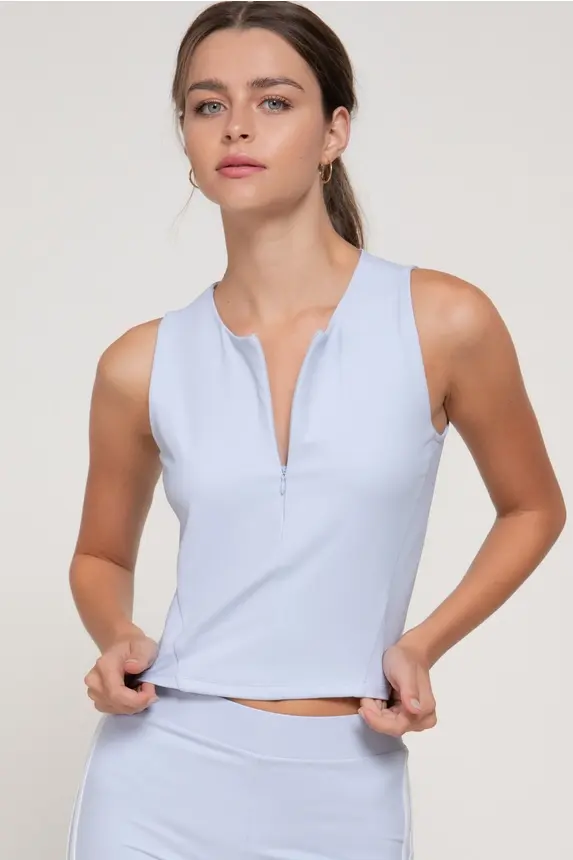 Sleeveless Crew Neck Half Zip Workout Top