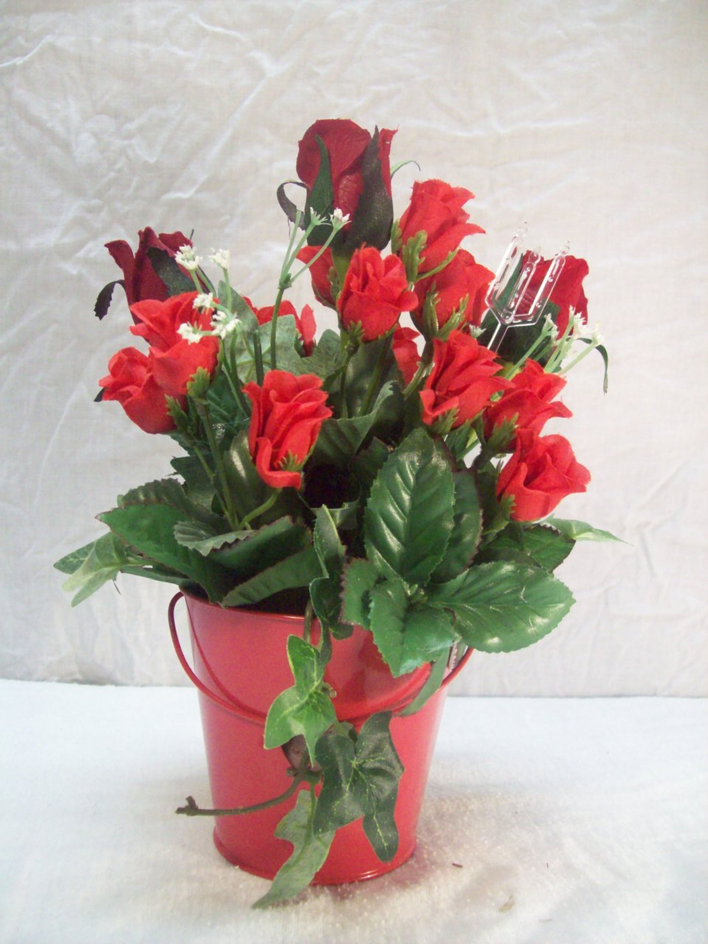 Roses are Red!