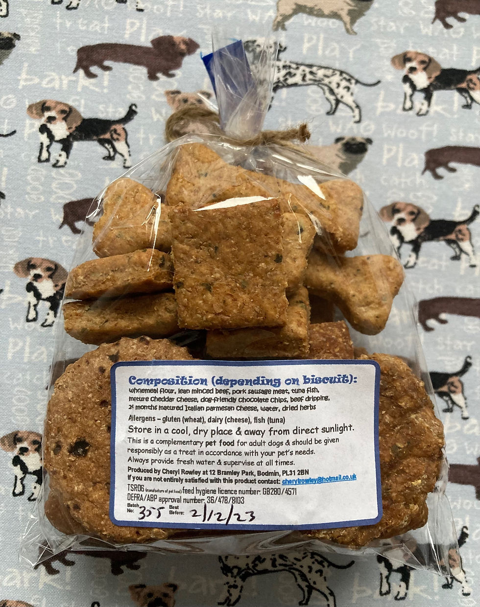 Thumbnail: Wholemeal Biscuit Selection Doggie Bag