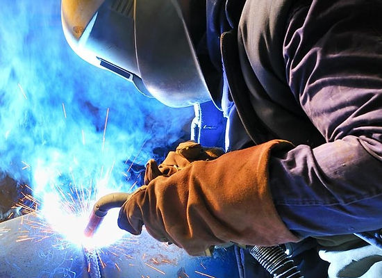 mig-welding-a-large-pipe-1000x588.jpg