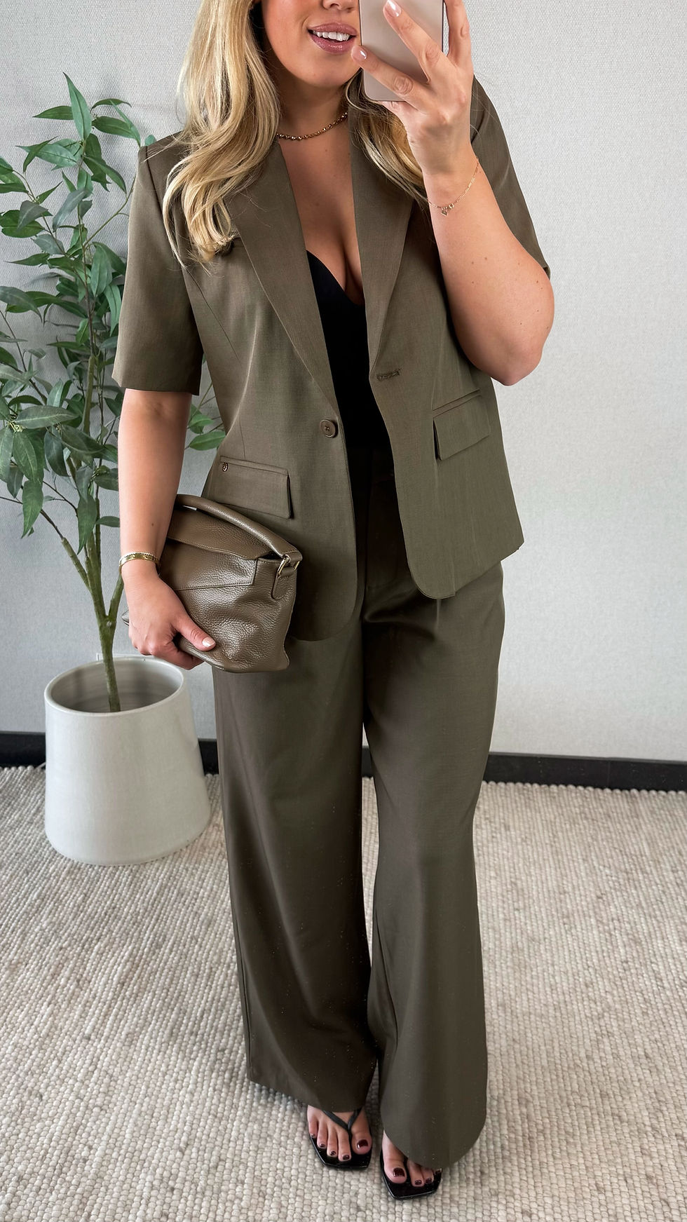 Thumbnail: ALBERTINE // ambika blazer coffee