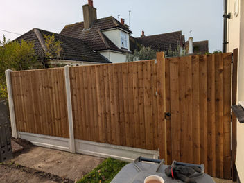 garden fence installation, garden fence, new garden fence, garden fence installer