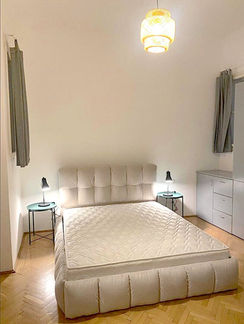 2 bedrooms apartment for sale in Akacfa street, Budapest