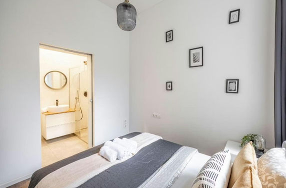 1 bedroom apartment for rent in Bezeredj street, district 8, Budapest