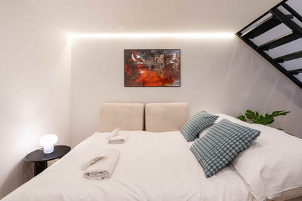 Dob street 2 unit apartment for sale, district 7, Budapest