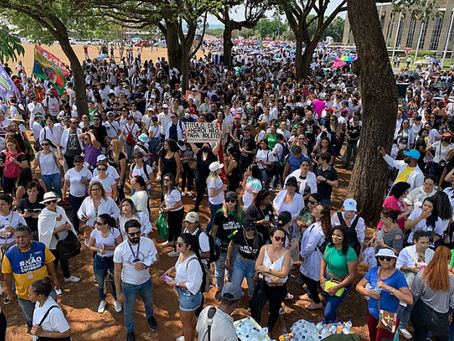 Enfermeiros vão às ruas em 17 estados em dia de luta pelo piso nacional da categoria