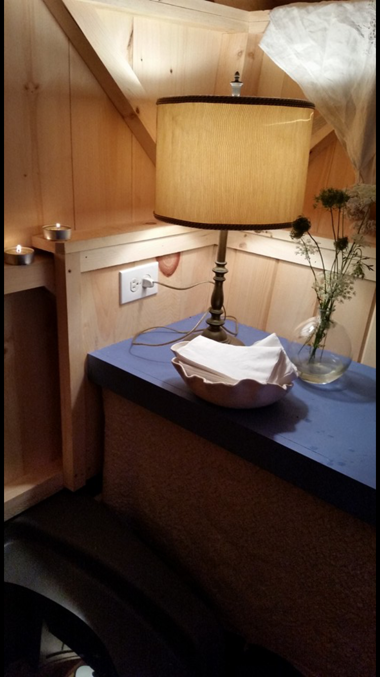 Birdhouse Interior