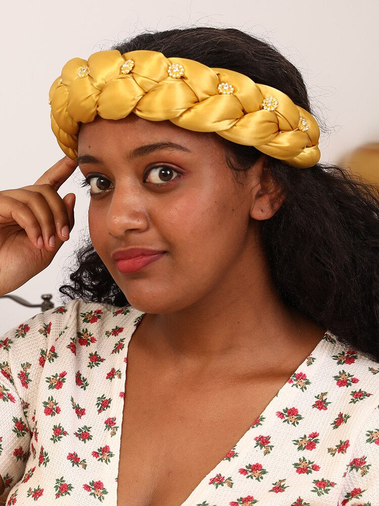 Thumbnail: 2022 Latest Exaggerated big satin twist braid Handmade African Cap Nigerian Wed