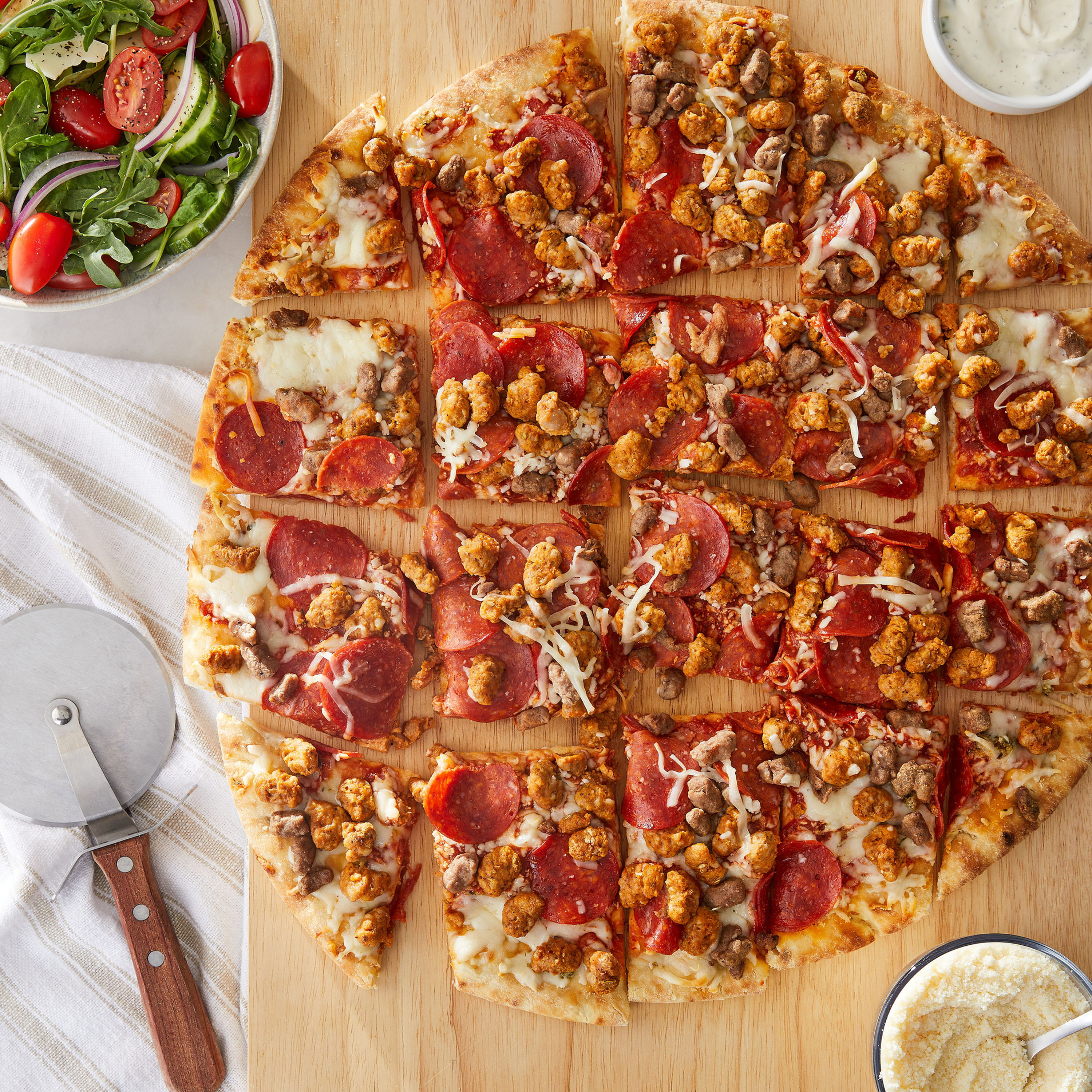 WISHALIVE FRESH [Oven Hot] Ultimate Meat Pizza, Traditional Crust, Marinara Sau