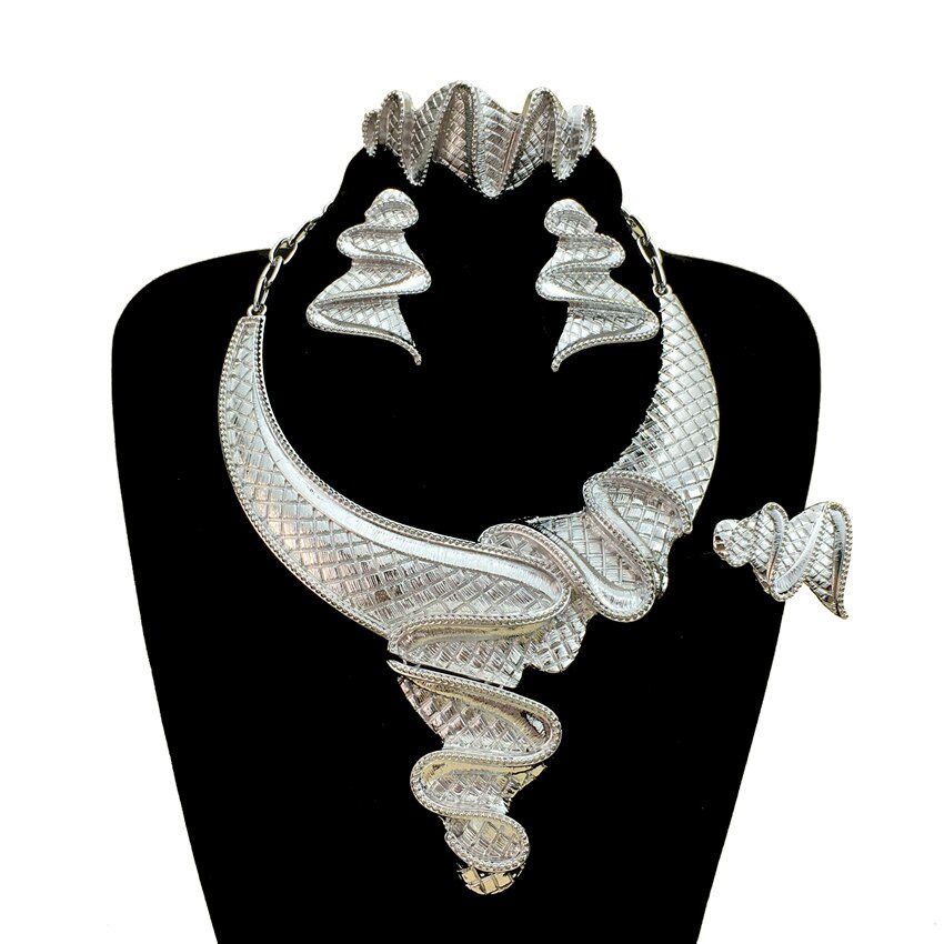 Hot Selling Fashion Jewelry Set Necklace Earring Bracelet Set Elegant Luxury La