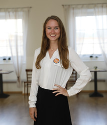 Julia BS halb.JPG