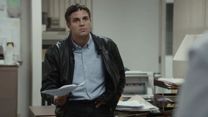 Michael Rezendes (interpretado por Mark Ruffalo) en búsqueda de la verdad.