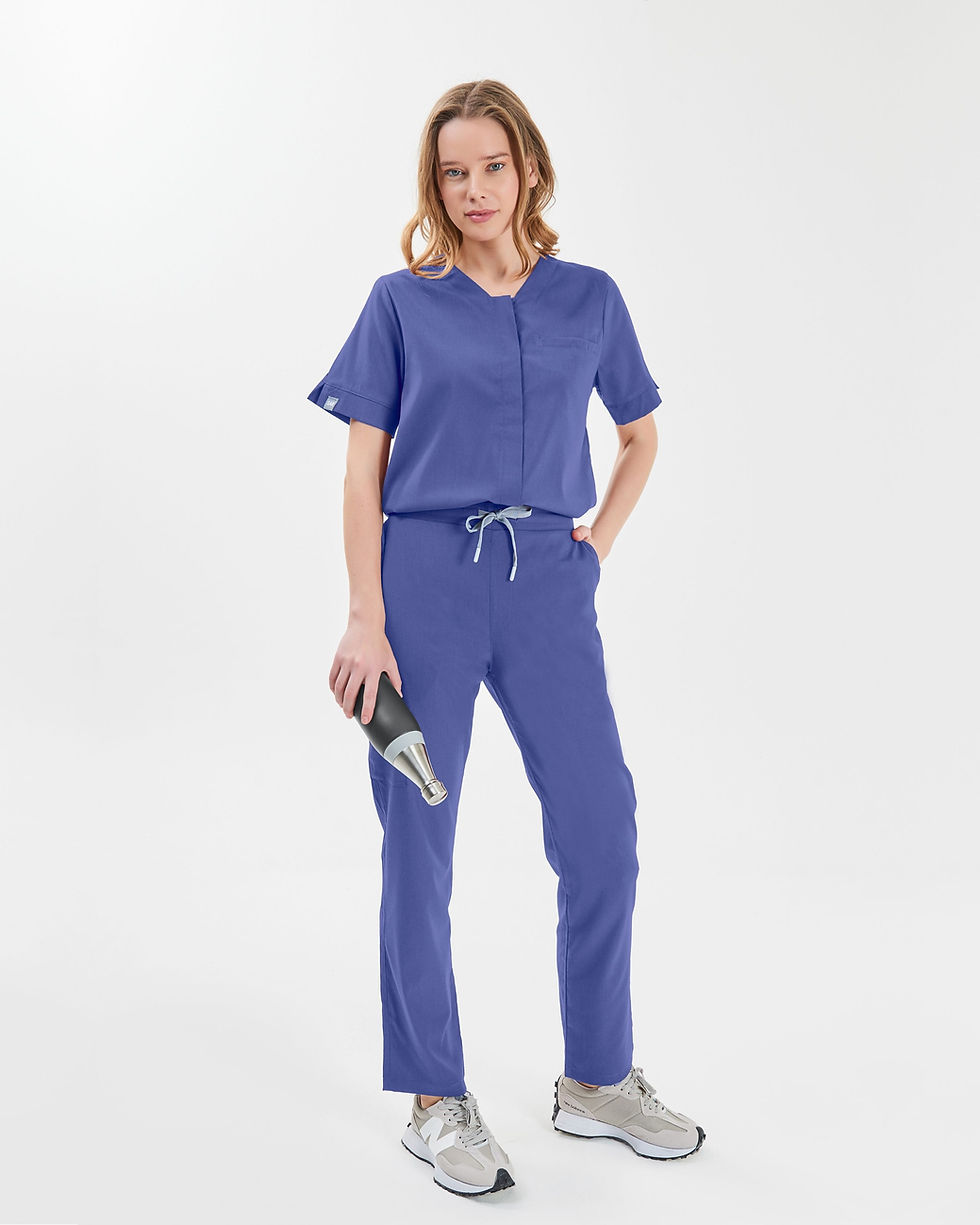 Refresh Eflatun Kadın Medikal Üniforma Takım – Ön görünüm hemşire forması scrubs