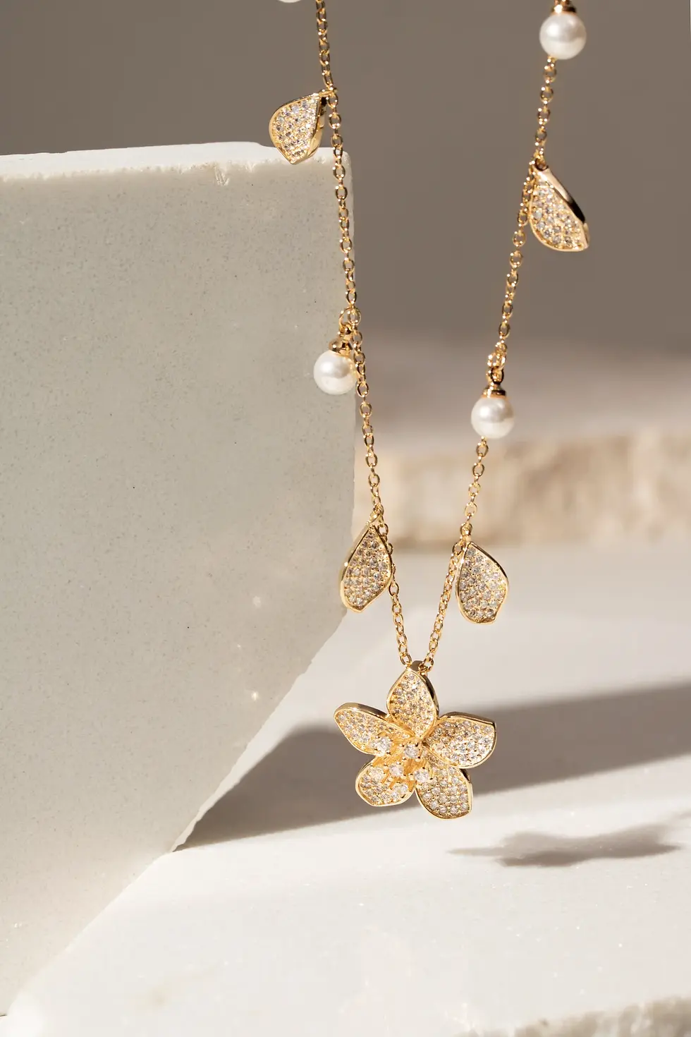 Miniatura: Flor & Pearl Necklace