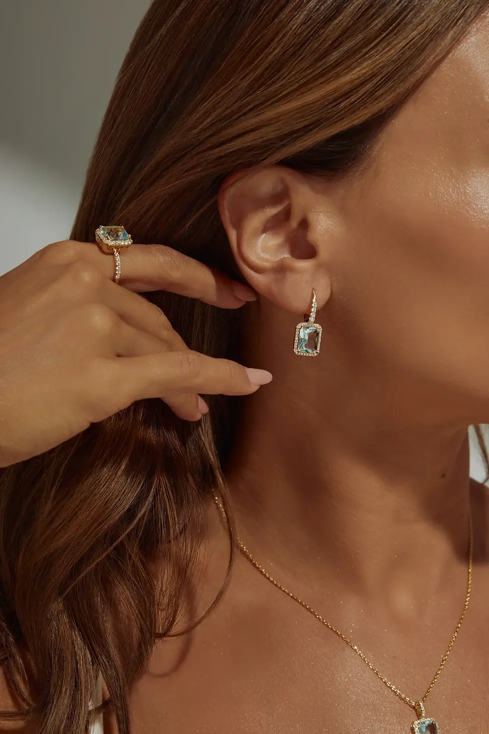 Thumbnail: Aqua Radiance Ring