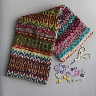 Thumbnail: 25 Days Of Color Cowl