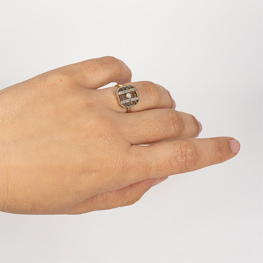 anello geometrico in oro giallo art decò John Oliver gioielleria firenze