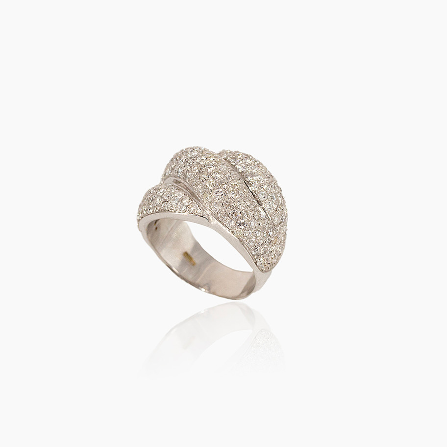 ANELLO A FASCI IN ORO BIANCO CON PAVè DI DIAMANTI JOHN OLIVER GIOIELLERIA FIRENZE