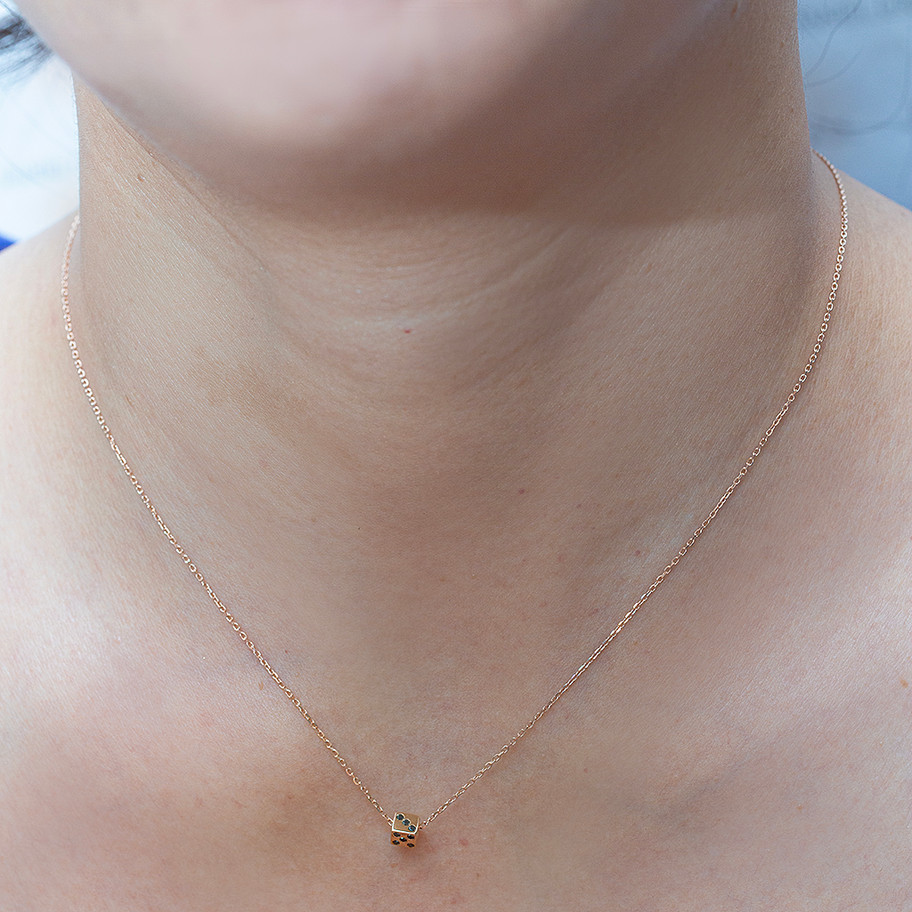 COLLANA CON DADO IN ORO ROSA O ORO GIALLO CON DIAMANTI NERI JOHN OLIVER GIOIELLERIA FIRENZE
