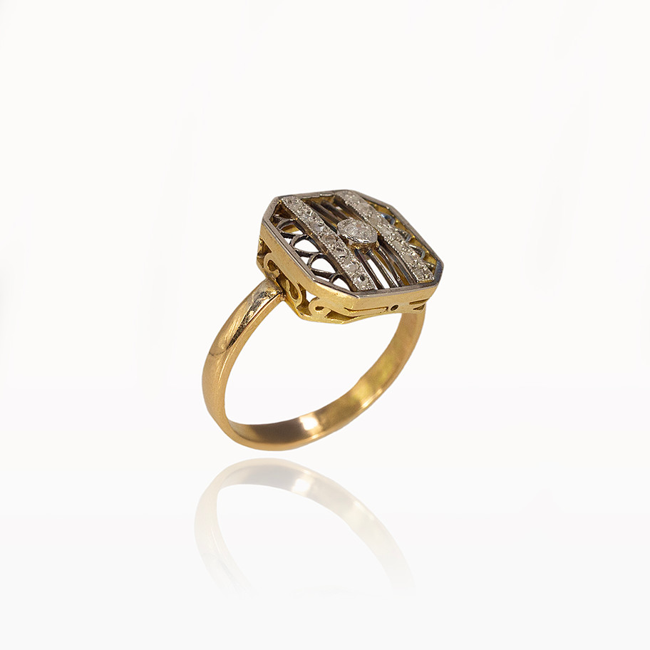 anello geometrico in oro giallo art decò John Oliver gioielleria firenze