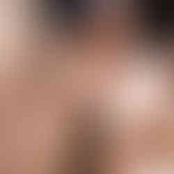 orecchini punto luce in oro bianco con diamanti motivo geometrico