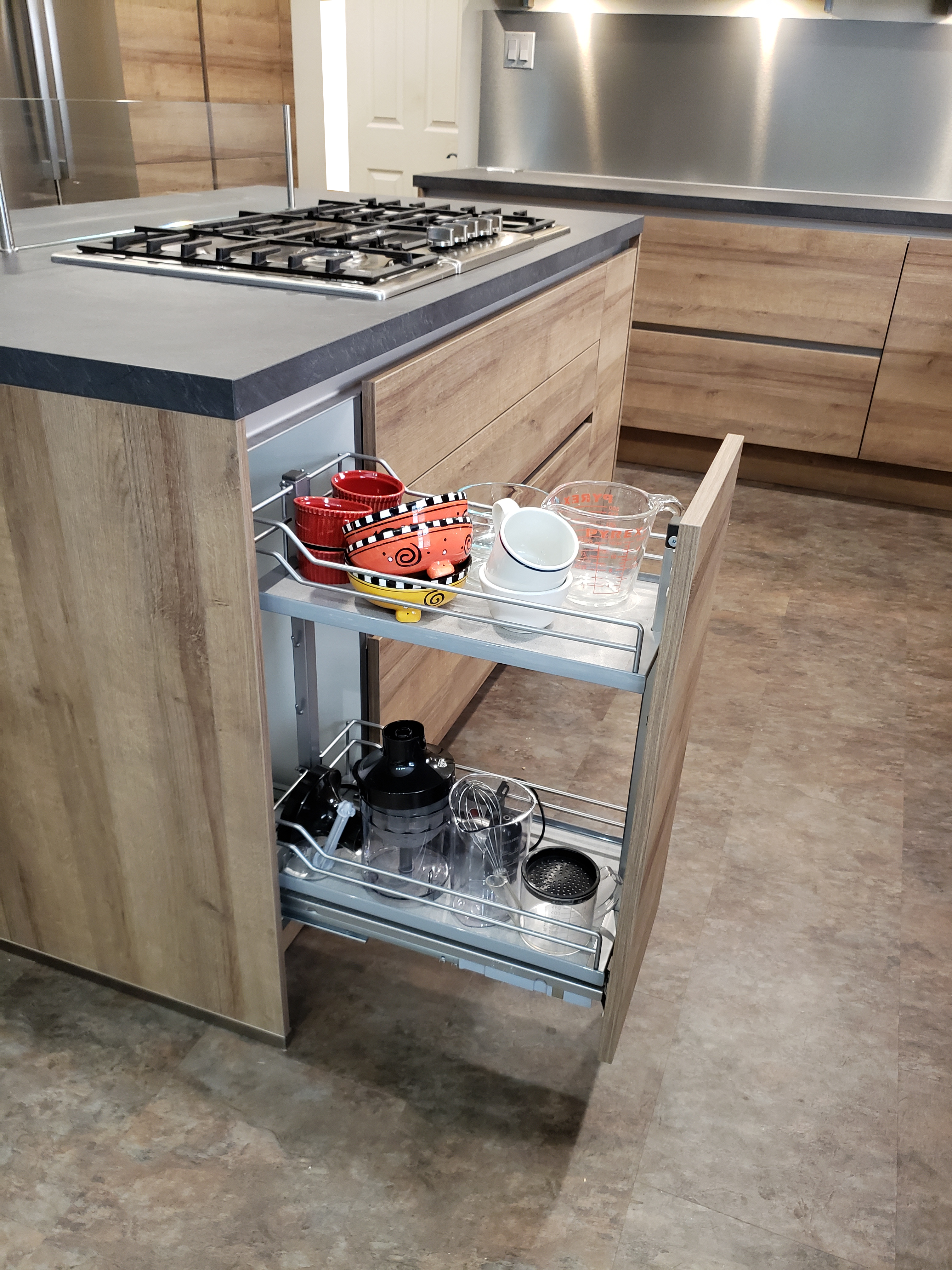 modern kitchen cabinets in oak