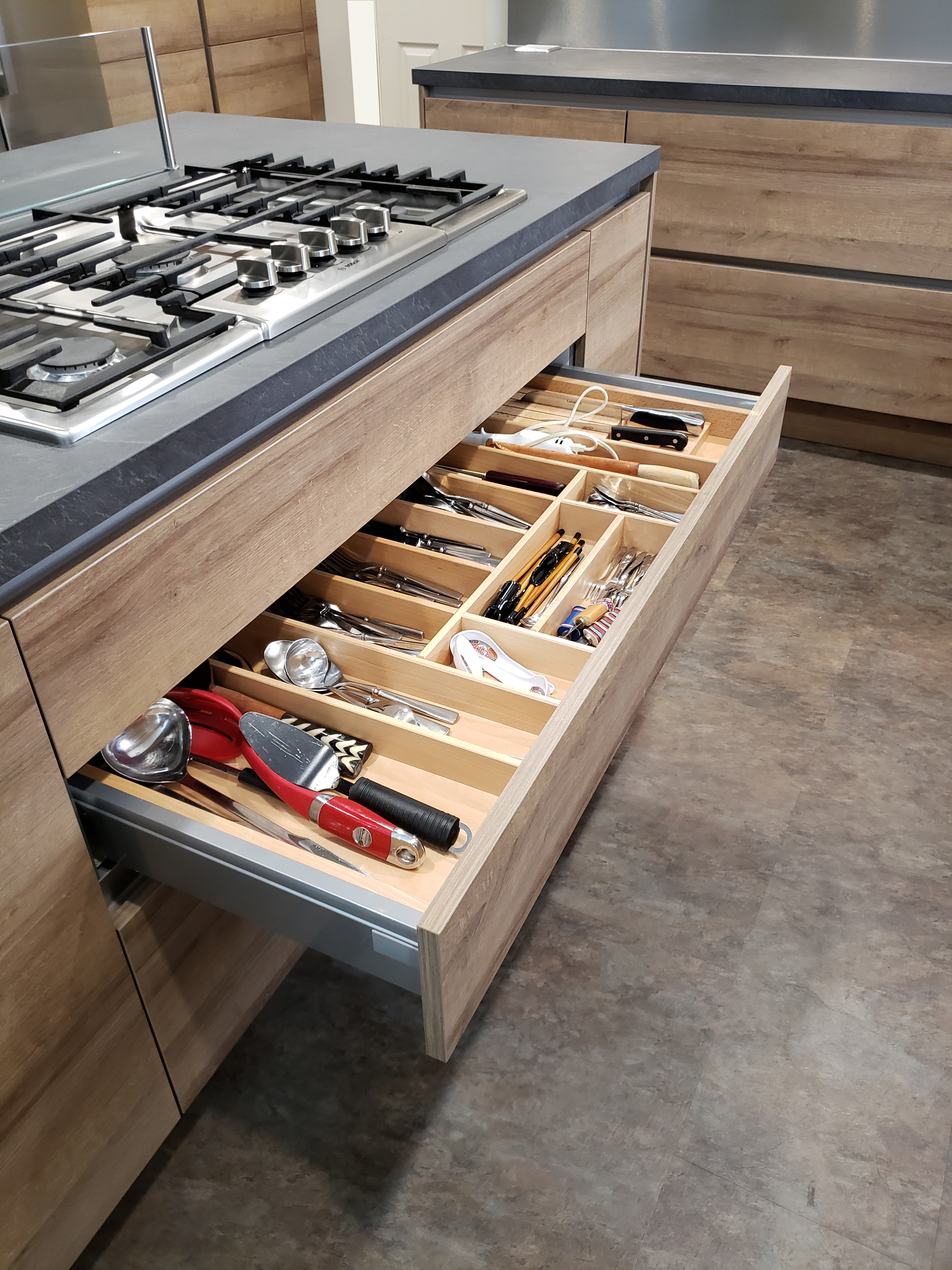 modern kitchen cabinets in oak