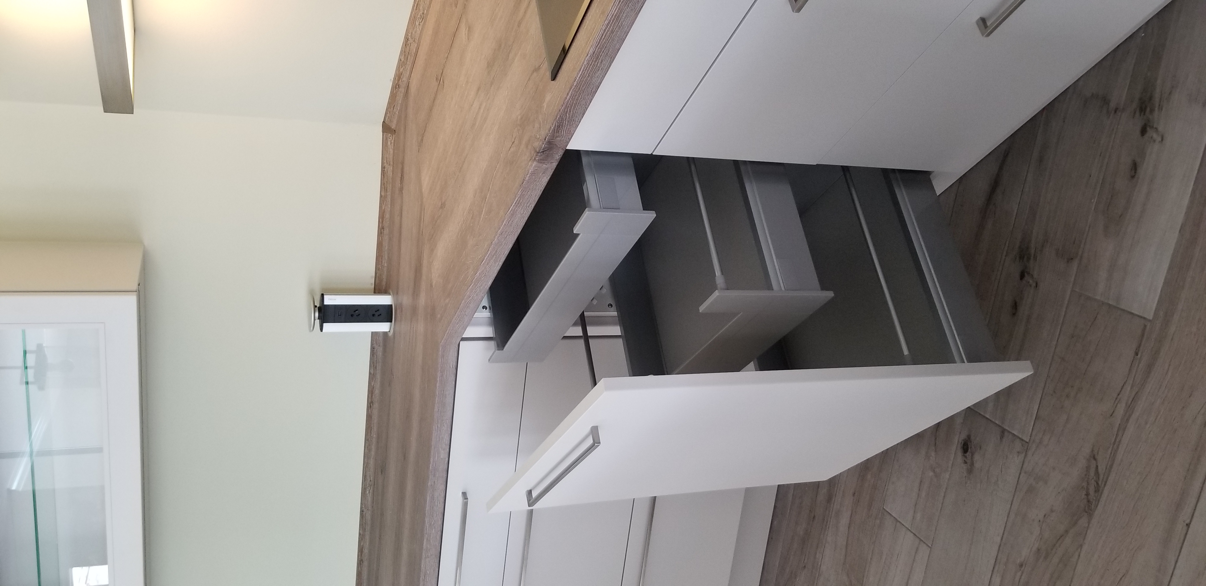 High capacity kitchen cabinets