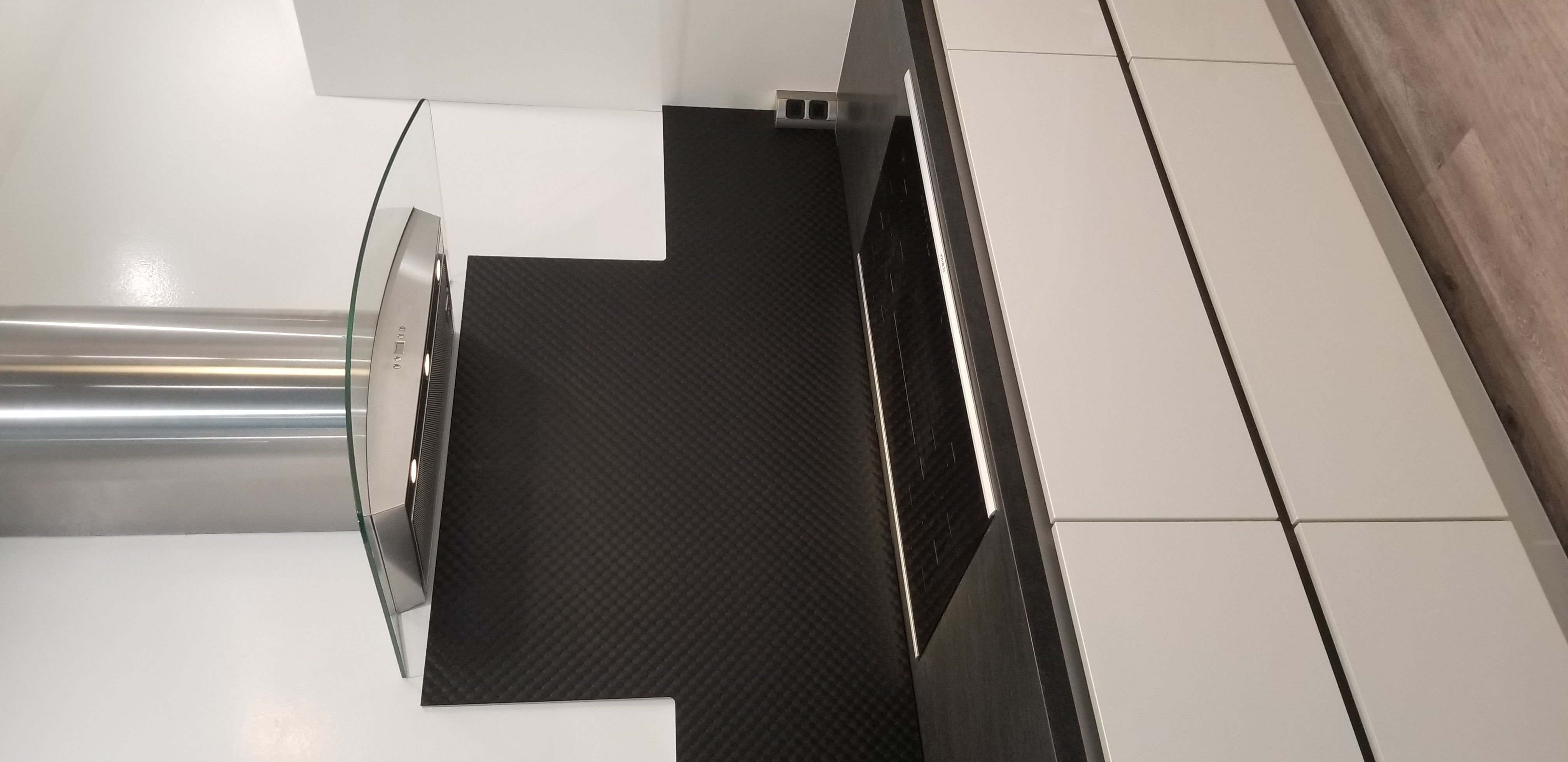 Europa Remodeling German kitchens