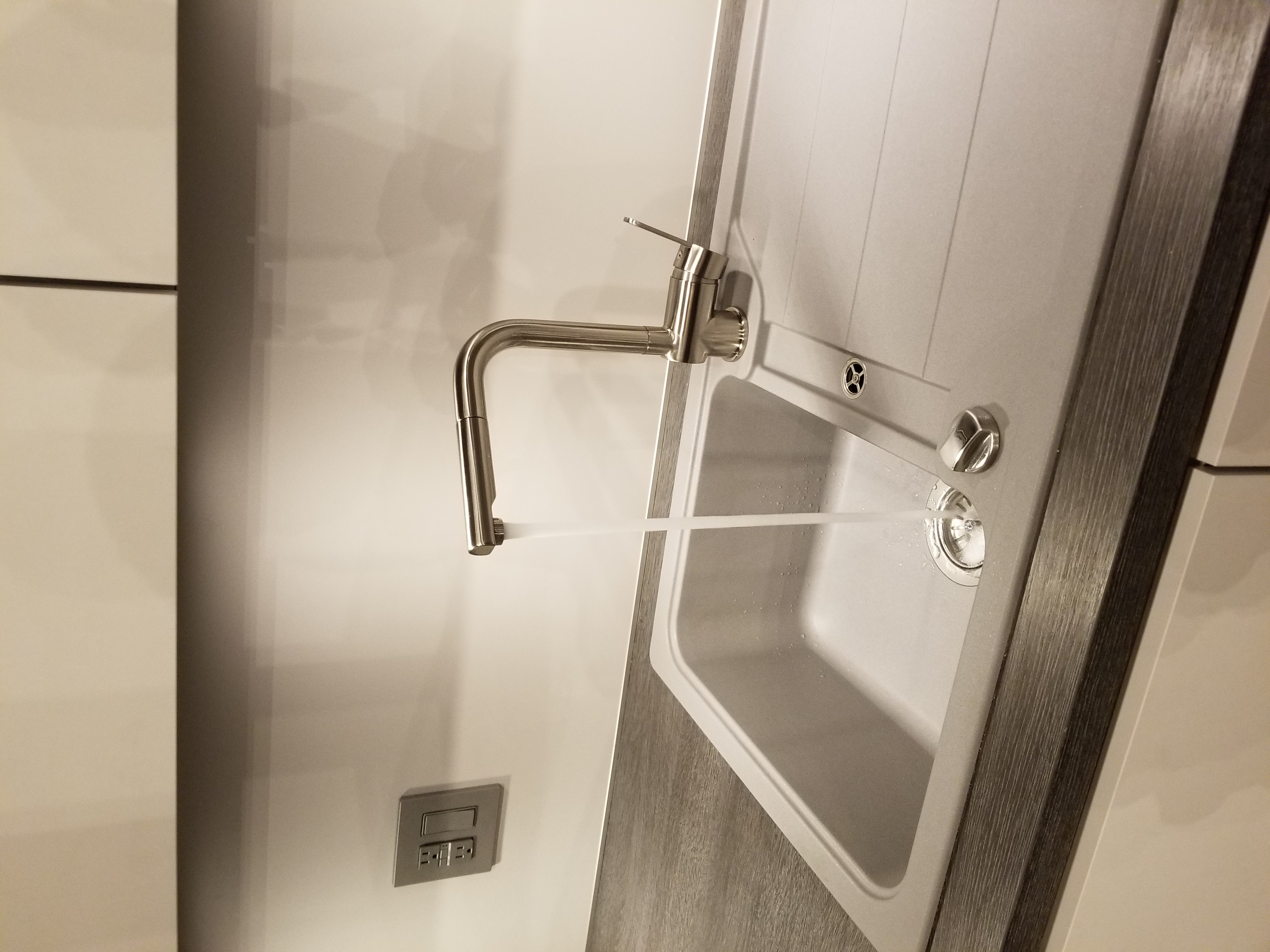 Modern kitchen cabinets in Katy