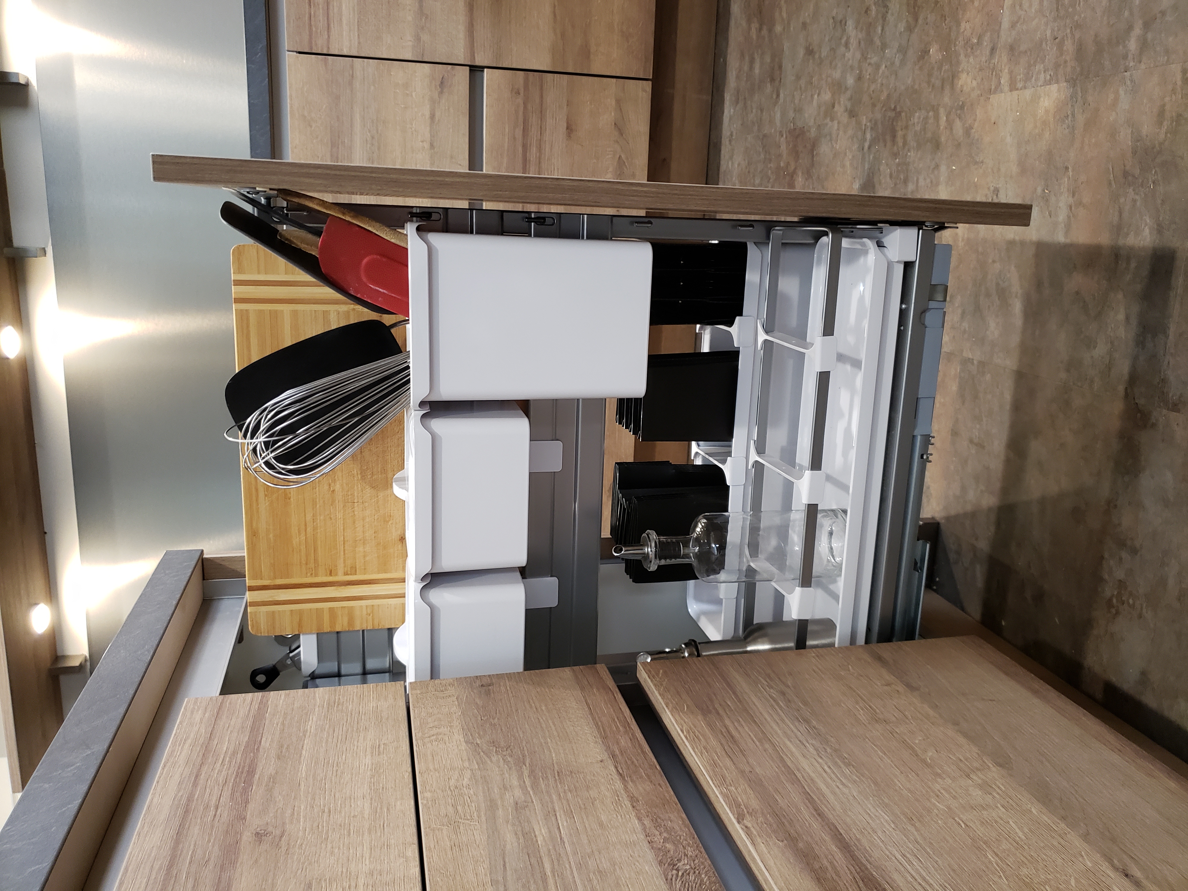 modern kitchen cabinets in oak