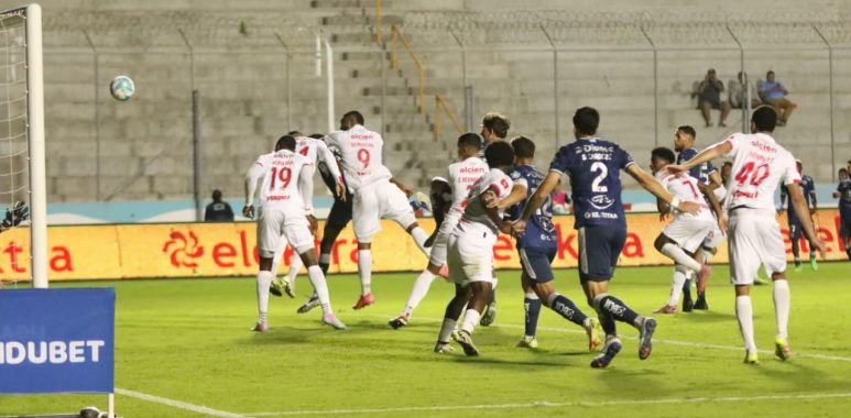 Humo de Esperanza en el Clásico Nacional