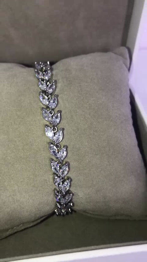 Thumbnail: Hope Leaf Cut Bracelet Video