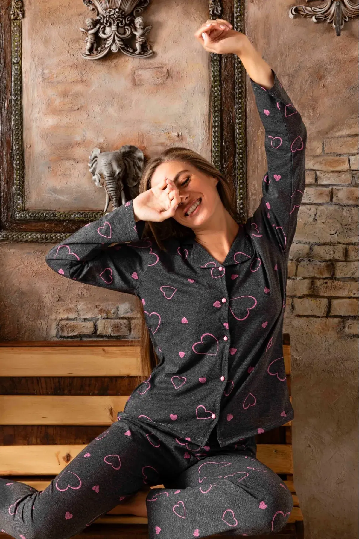 بجامة نسائية (موديل قميص )