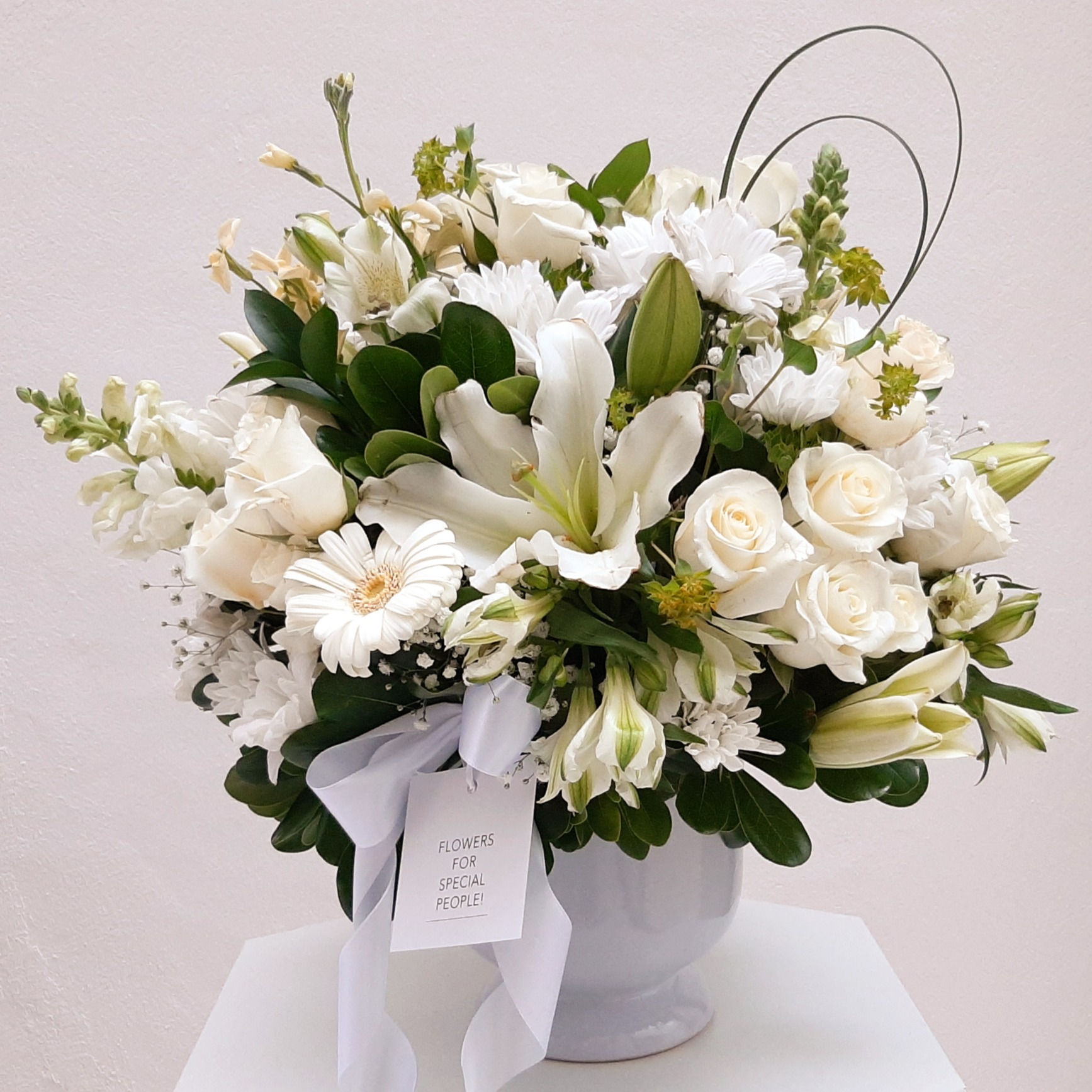 Flores blancas "ESTOY CONTIGO"