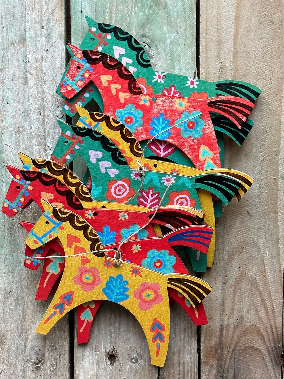 Thumbnail: Wooden horse decorations