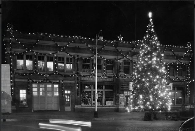 Christmas tree and Christmas lights, Raton, NM - Raton, New Mexico