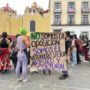 Marcha en contra de la desaparición del SECVER